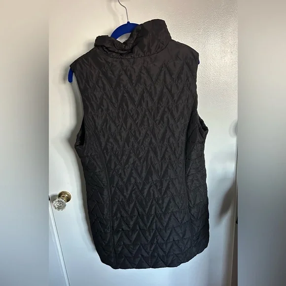 Christopher & Banks long thin puffer vest - Picture 3 of 4
